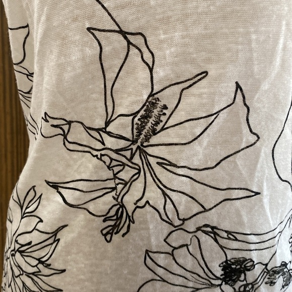 Brende Women’s Blouse Floral White & Black - Picture 4 of 8